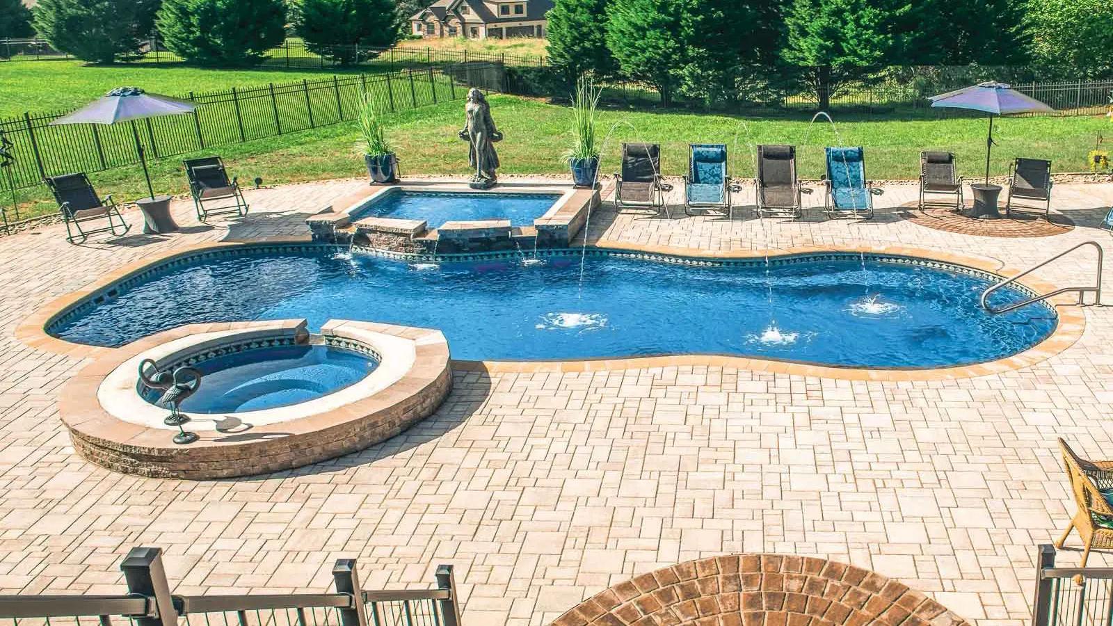 Leisure-Pools-Mediterranean-Fiberglass-Pool-Shape The Mediterranean™, a fiberglass pool design manufactured by Leisure Pools
